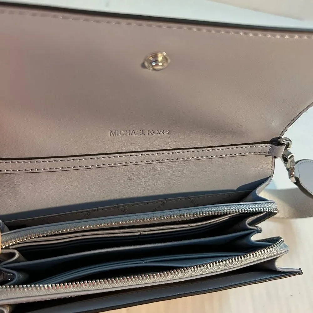 Michael Kors Jet Set Light Blue Large Leather Crossbody Bag - Picture 7 of 16